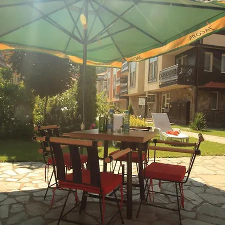 апартамент-студио б4-4-1 божурленд *