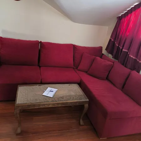 апартамент-студио б4-4-1 божурленд *