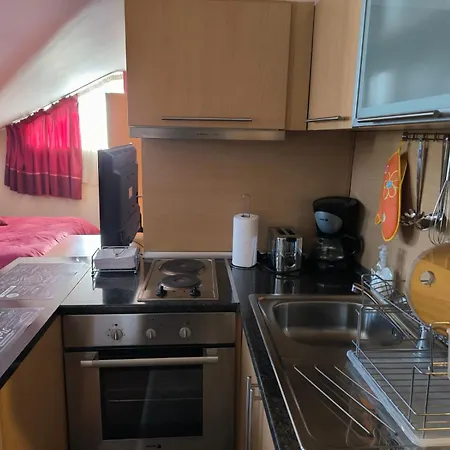 апартамент-студио б4-4-1 божурленд * Bansko